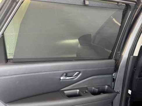 Certified 2024 Nissan Pathfinder SL w/ Black Appearance Package AWD/4WD image 28