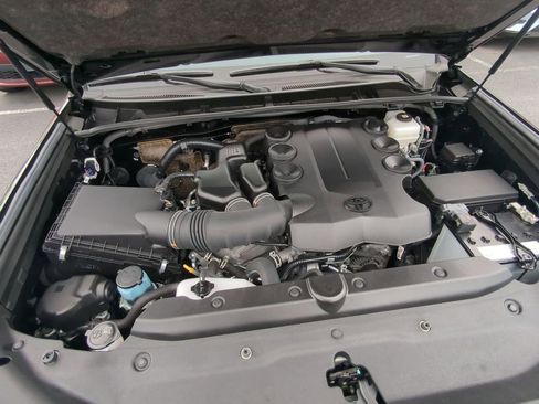 Used 2023 Toyota 4Runner Limited AWD/4WD image 27