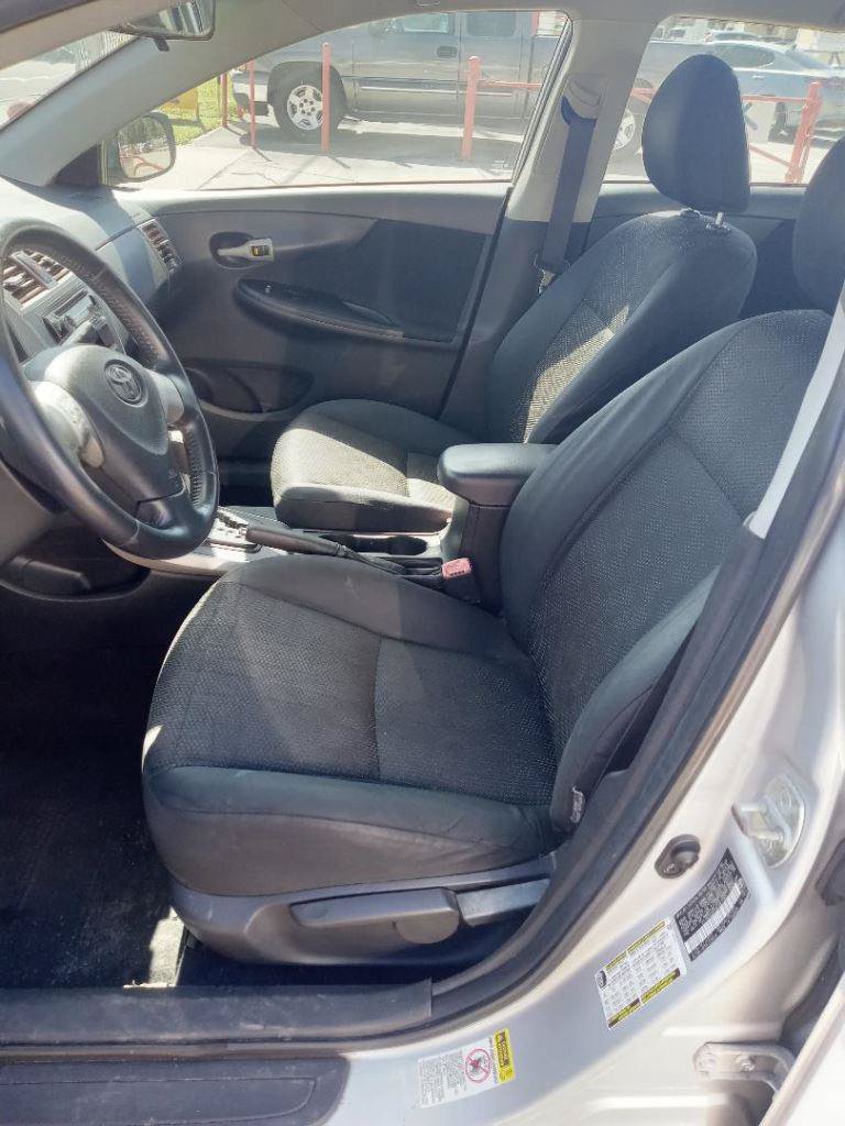 Used 2009 Toyota Corolla FWD image 5