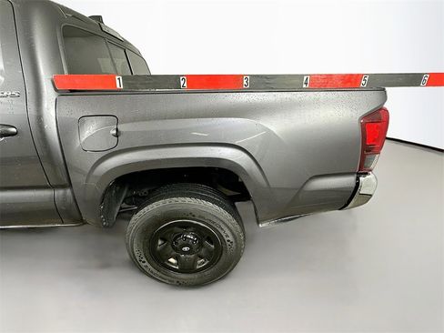 Used 2022 Toyota Tacoma SR5 image 34