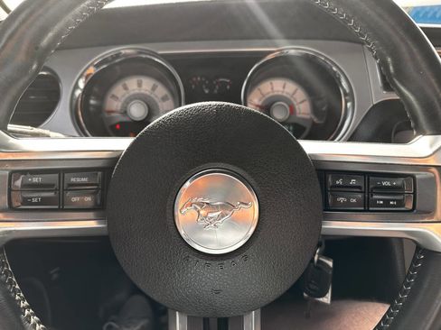 Used 2010 Ford Mustang Premium image 14