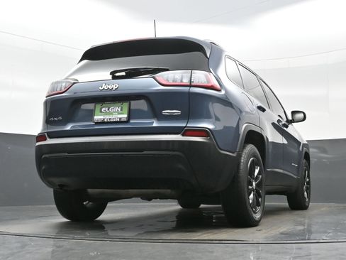 Used 2021 Jeep Cherokee Latitude AWD/4WD image 28