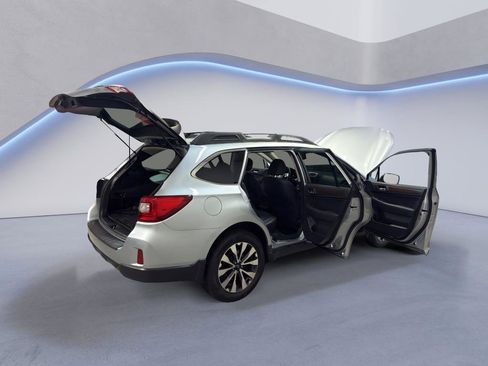 Used 2015 Subaru Outback 2.5i Limited image 12