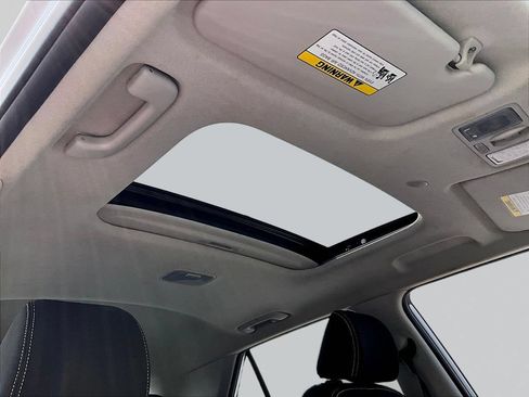 Certified 2023 Hyundai Venue SEL w/ Cargo Package FWD image 25