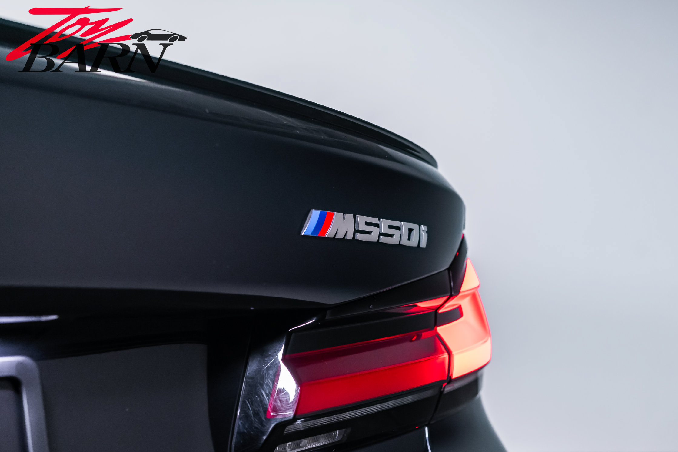 Used 2023 BMW M550i xDrive w/ Executive Package AWD/4WD image 12