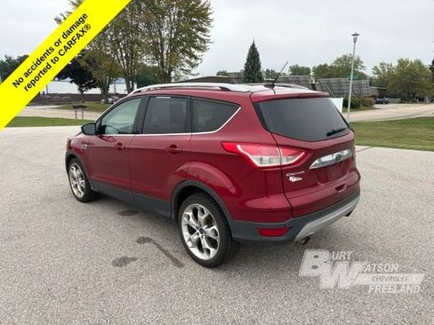 Used 2015 Ford Escape Titanium FWD image 4