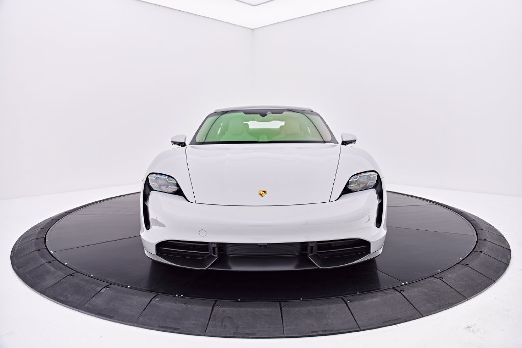 Used 2021 Porsche Taycan Turbo S AWD/4WD image 19