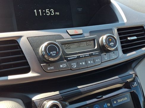 Used 2015 Honda Odyssey EX image 19