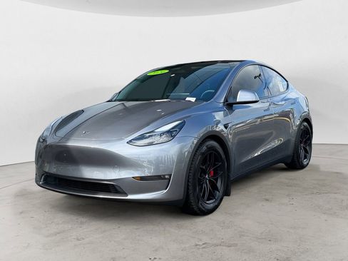 Used 2024 Tesla Model Y Performance AWD/4WD image 1