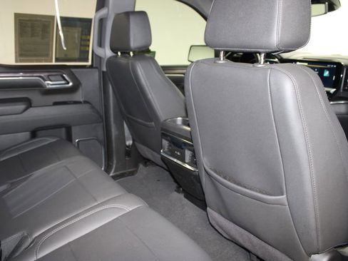 Used 2024 Chevrolet Silverado 1500 LTZ image 34