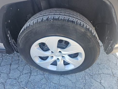 Used 2024 Toyota RAV4 LE image 29