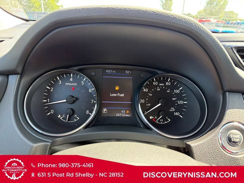 Used 2019 Nissan Rogue SV w/ Premium Package FWD image 26