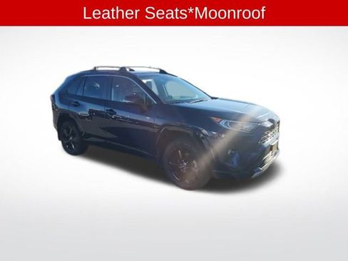 Used 2021 Toyota RAV4 XSE image 3