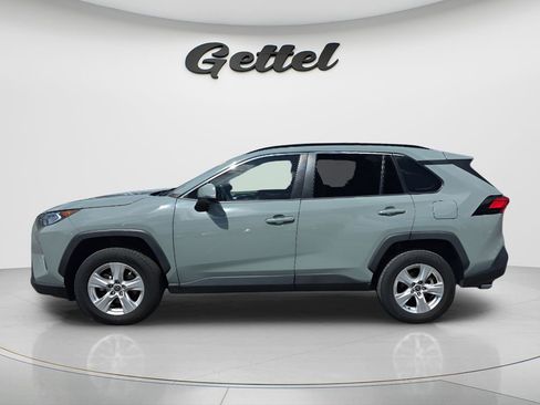 Used 2021 Toyota RAV4 XLE w/ Convenience Package image 7