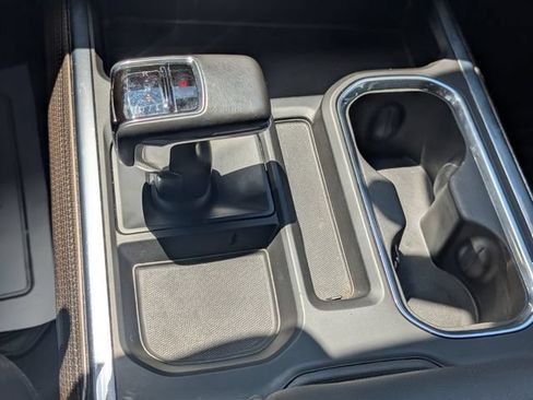 Used 2022 Chevrolet Silverado 1500 LT Trail Boss w/ Convenience Package II AWD/4WD image 17
