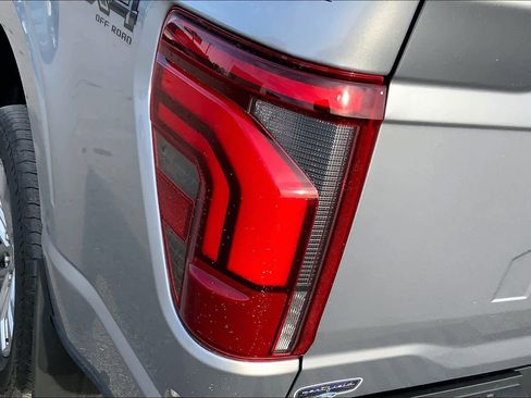 Certified 2024 Ford F150 Lariat w/ FX4 Off-Road Package image 29