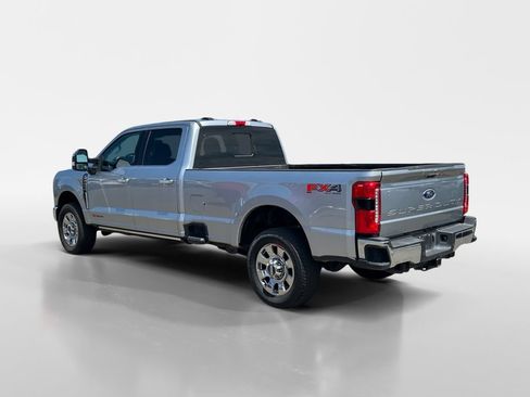 Used 2024 Ford F250 Lariat w/ Lariat Ultimate Package AWD/4WD image 3
