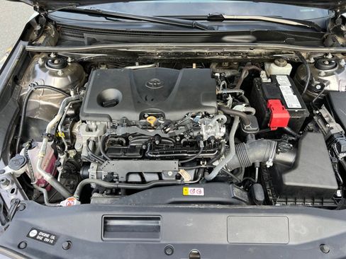 Used 2022 Toyota Camry LE image 20