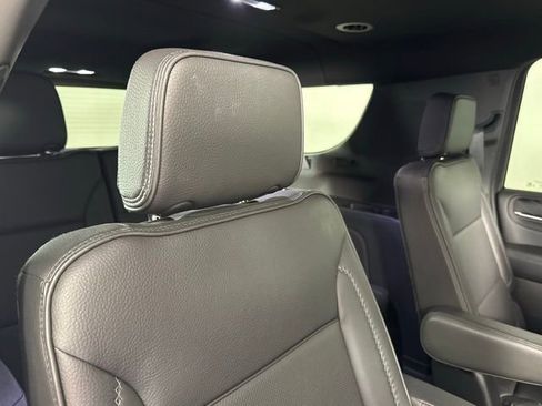 Used 2022 GMC Yukon XL Denali w/ Advanced Technology Package image 29