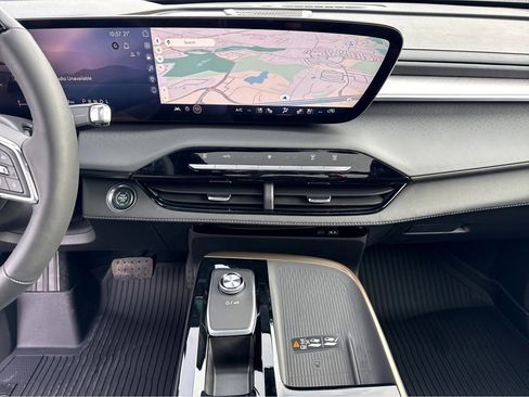 New 2026 Buick Enclave Avenir w/ Super Cruise Package image 13