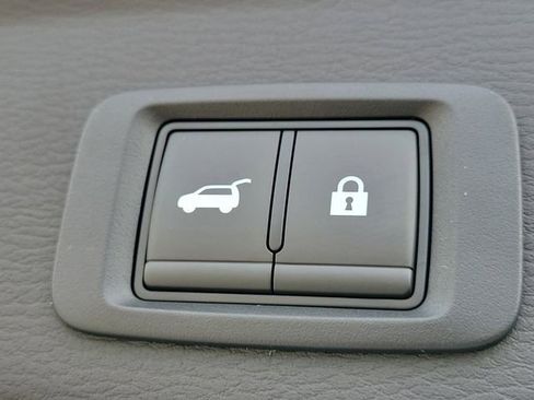 New 2026 Mitsubishi Outlander SE image 11