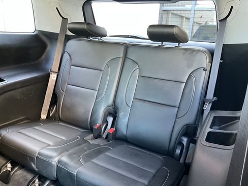 Used 2021 GMC Acadia SLT w/ Elevation Edition image 32