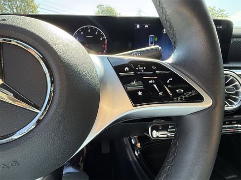 Certified 2025 Mercedes-Benz CLA 250 4MATIC image 21