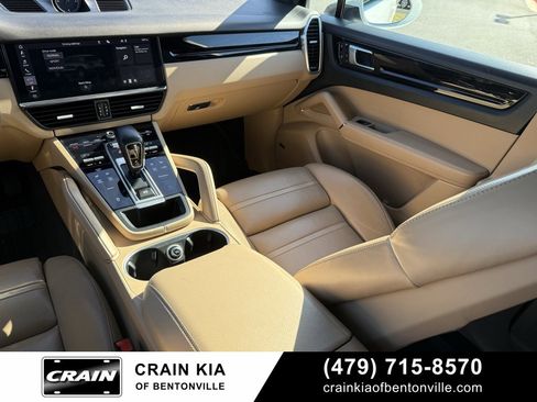 Used 2019 Porsche Cayenne image 26