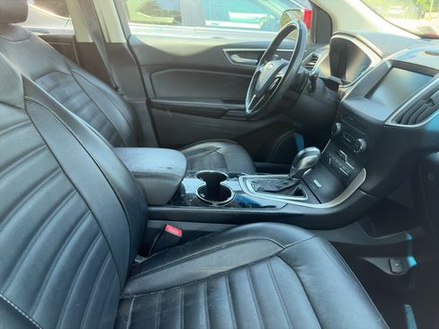 Used 2016 Ford Edge SEL w/ Equipment Group 201A AWD/4WD image 2