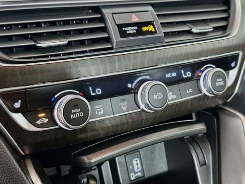 Used 2020 Honda Accord EX image 18