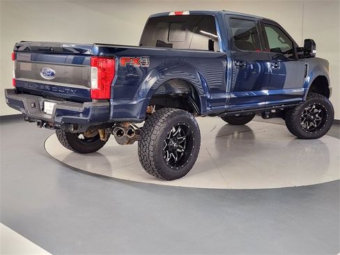 Used 2017 Ford F250 Lariat w/ Chrome Package image 2