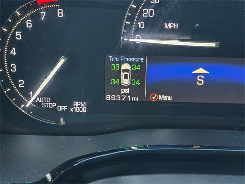 Used 2018 Cadillac XT5 Luxury w/ Driver Awareness Package image 26