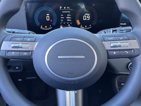 New 2026 Hyundai Kona SE image 5