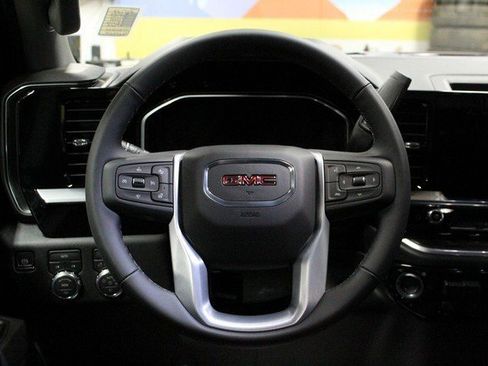 New 2026 GMC Sierra 1500 Elevation image 19