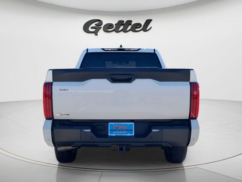 Used 2025 Toyota Tundra SR5 w/ SR5 Premium Package AWD/4WD image 6