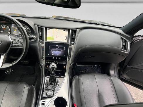 Used 2022 INFINITI Q60 3.0t Luxe w/ Essential Package RWD image 15