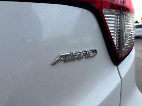 Used 2022 Honda HR-V EX image 5