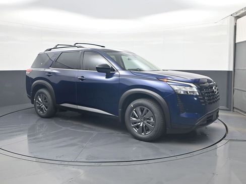 New 2026 Nissan Pathfinder SV image 1