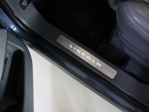 Used 2020 Lincoln Aviator Reserve w/ Equipment Group 202A image 25