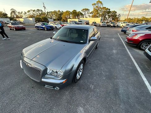 Used 2006 Chrysler 300 C image 20