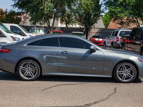 Used 2018 Mercedes-Benz E 400 4MATIC Coupe image 4