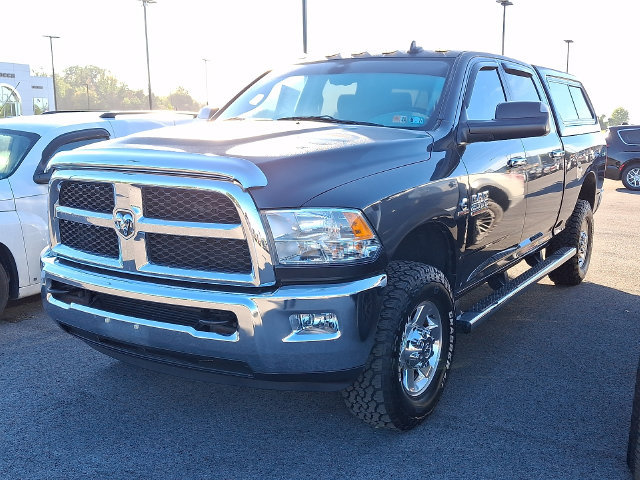 Used 2013 RAM 2500 SLT w/ Luxury Group AWD/4WD image 3