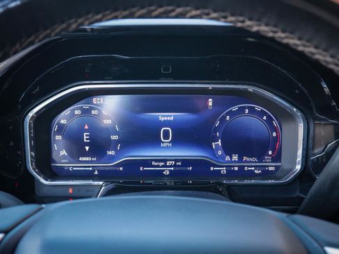 Used 2024 Chevrolet Silverado 2500 LT w/ Convenience Package image 19