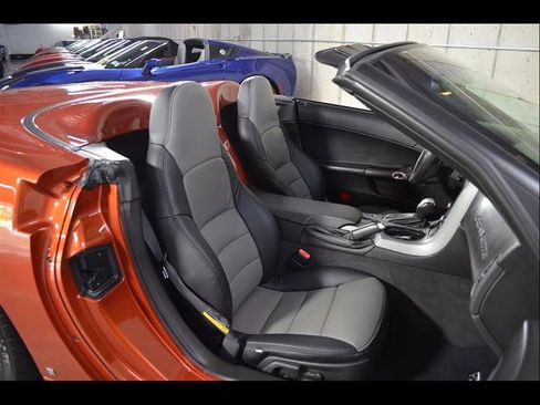 Used 2006 Chevrolet Corvette Convertible w/ Preferred Equipment Group RWD image 23
