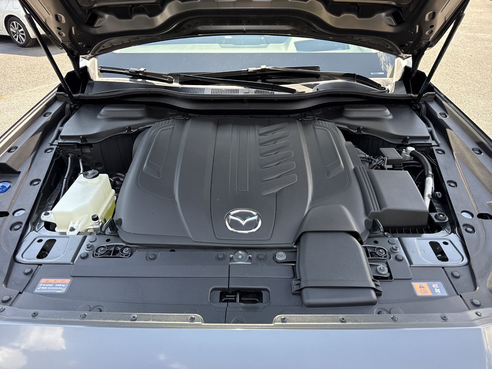 Used 2024 MAZDA CX-90 3.3 Turbo w/ Preferred Plus AWD/4WD image 16