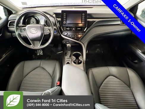 Used 2024 Toyota Camry SE image 7