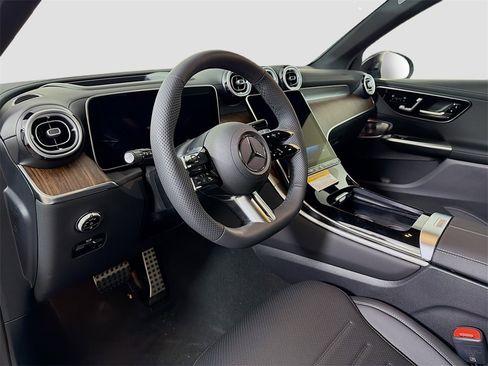New 2026 Mercedes-Benz GLC 300 4MATIC image 10