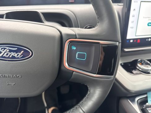 Used 2025 Ford Expedition Max Active image 40