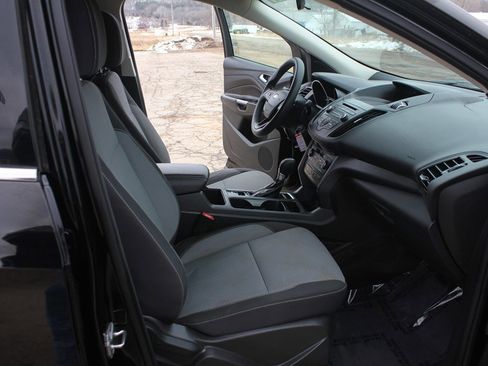 Used 2017 Ford Escape SE image 32