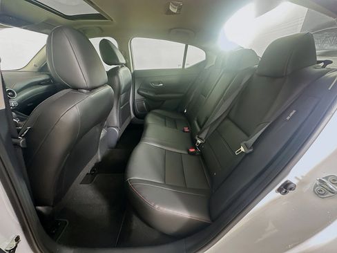 Used 2024 Nissan Sentra SR w/ SR Premium Package image 27